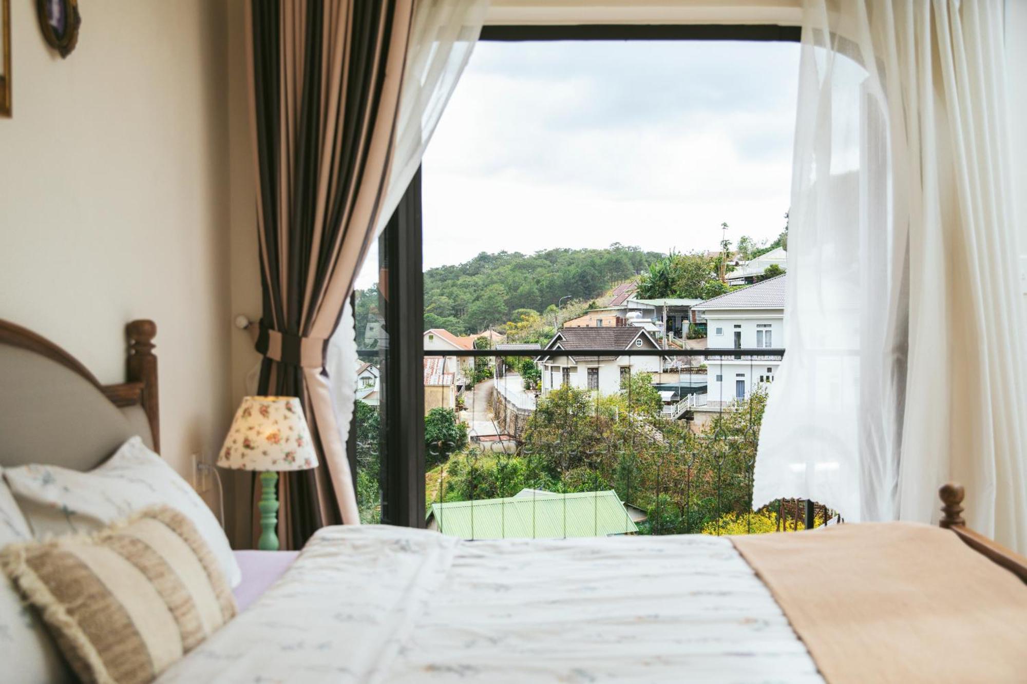 He Maison Boutique Stay & Cafe ダラット エクステリア 写真
